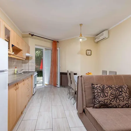Apartment In - Insel Krk 54380 Punat